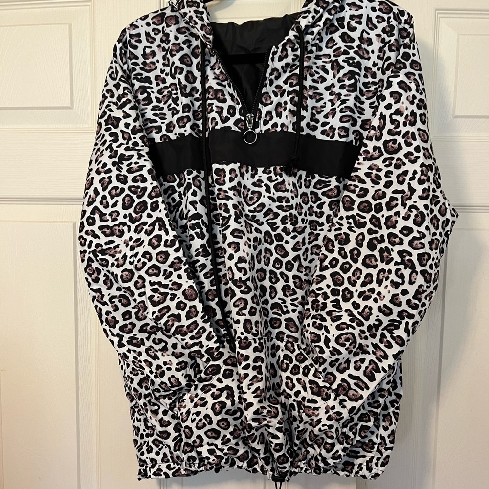Cheetah print, Light weight 100% polyester jacket